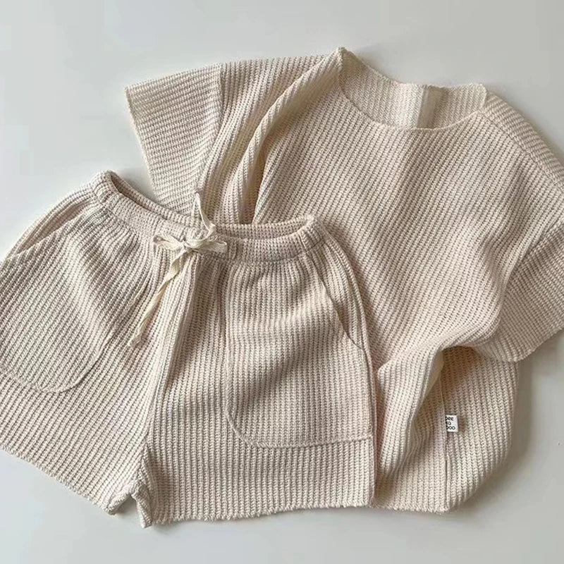 סט מכנסון וחולצה – כרמל