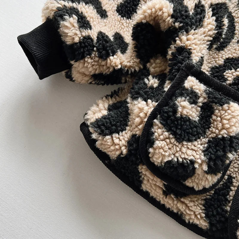 ג'קט צמרירי בהדפס מנומר